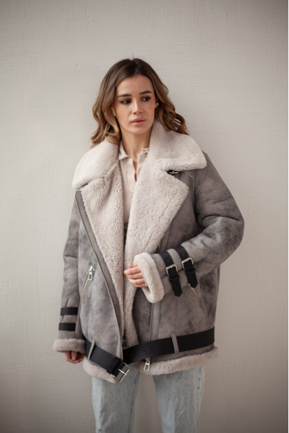 Women's sheepskin coat